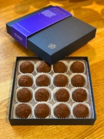 X16 Salt Caramels and Milk Chocolate Truffles